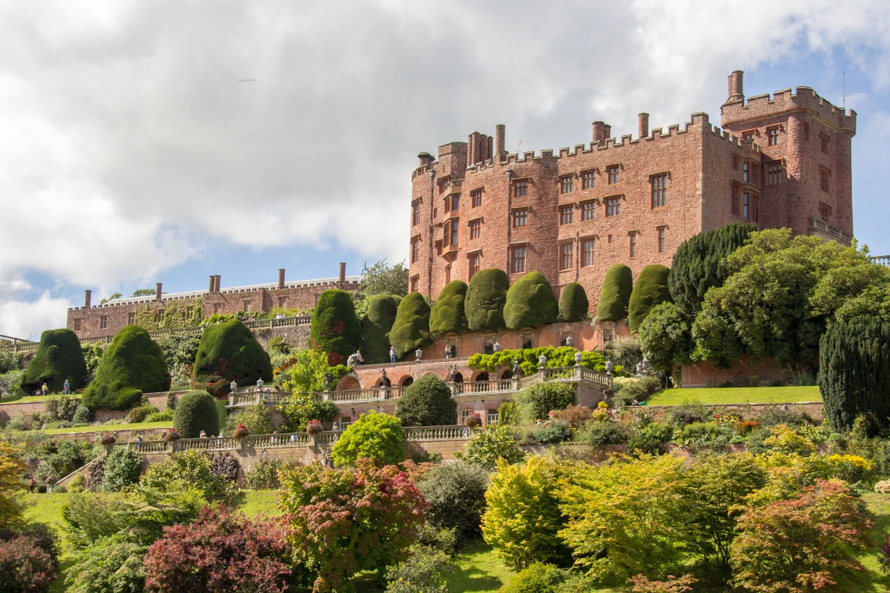 Powis Gardens Background