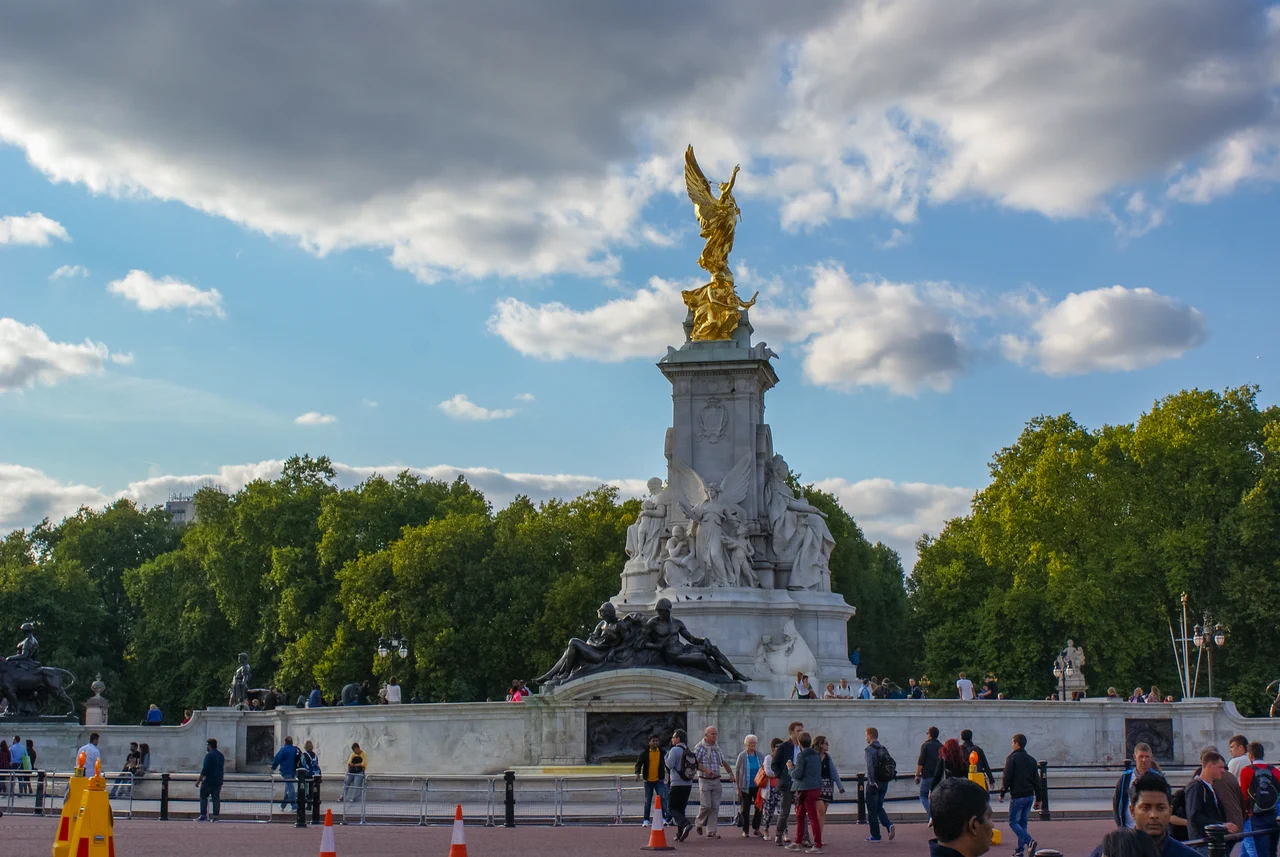 London 2014 Background