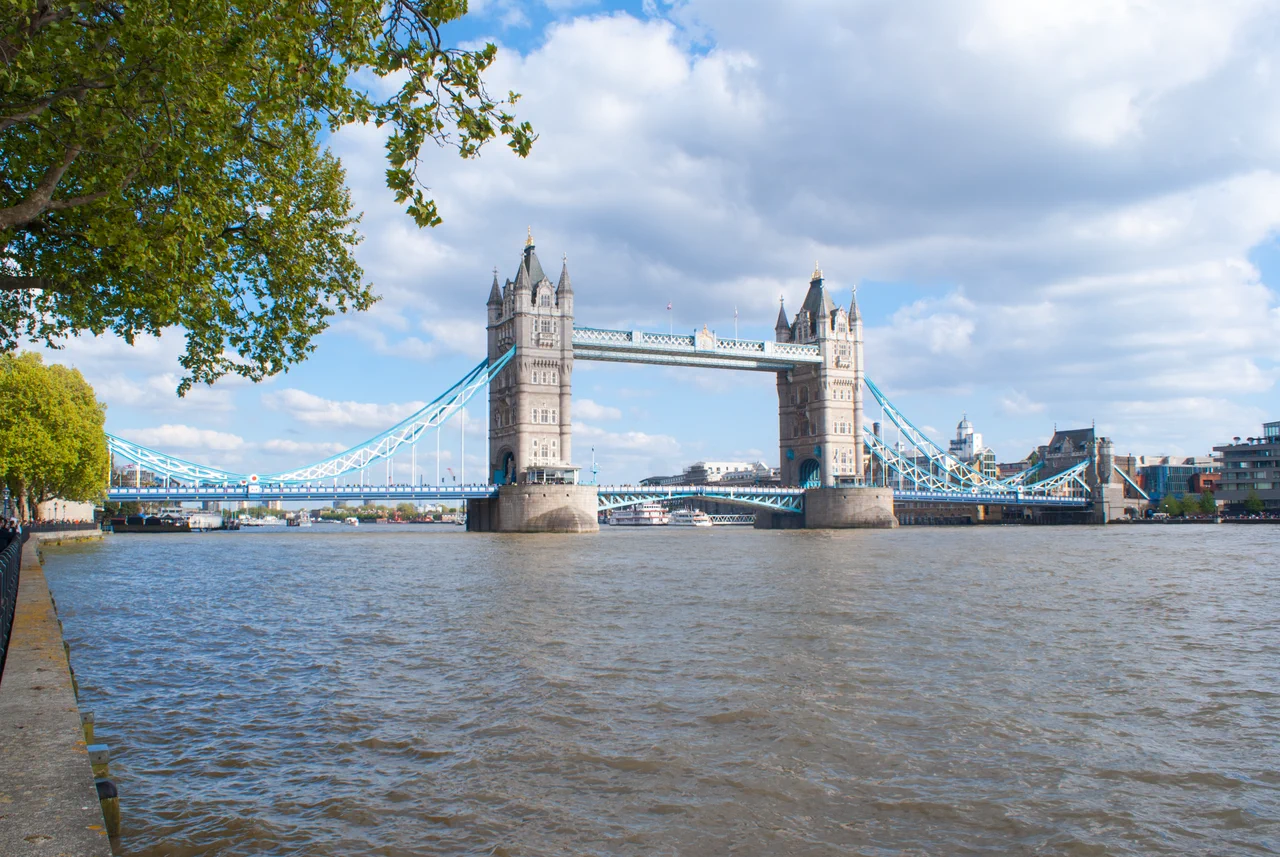 London 2017 Background